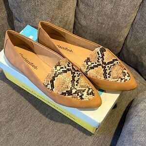 Cityclassified Women's Brown Snake Pattern Loafers